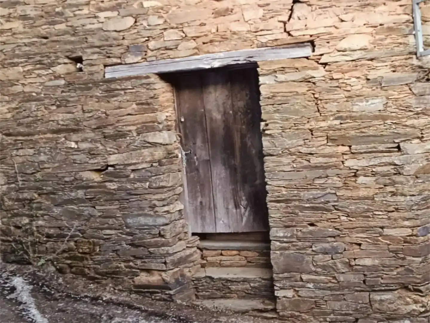 Vista exterior de Finca rústica en venda en Folgoso do Courel amb Jardí privat, Traster i Moblat