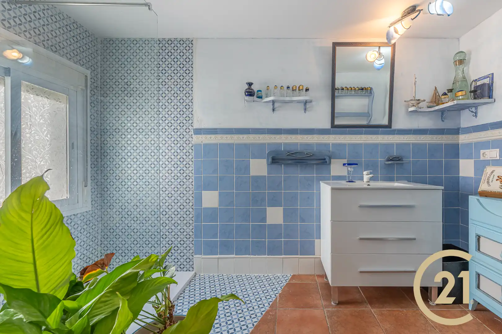 Baño de Ático en venta en Ojén con Parquet, Amueblado y Horno