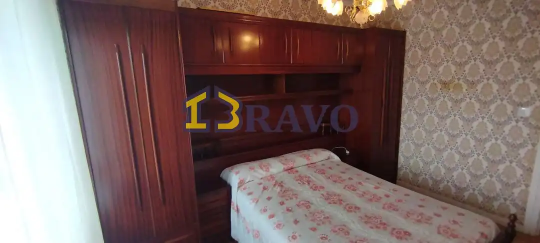 Habitación de Piso en venta en Medina de Pomar con Terraza, Amueblado y Balcón