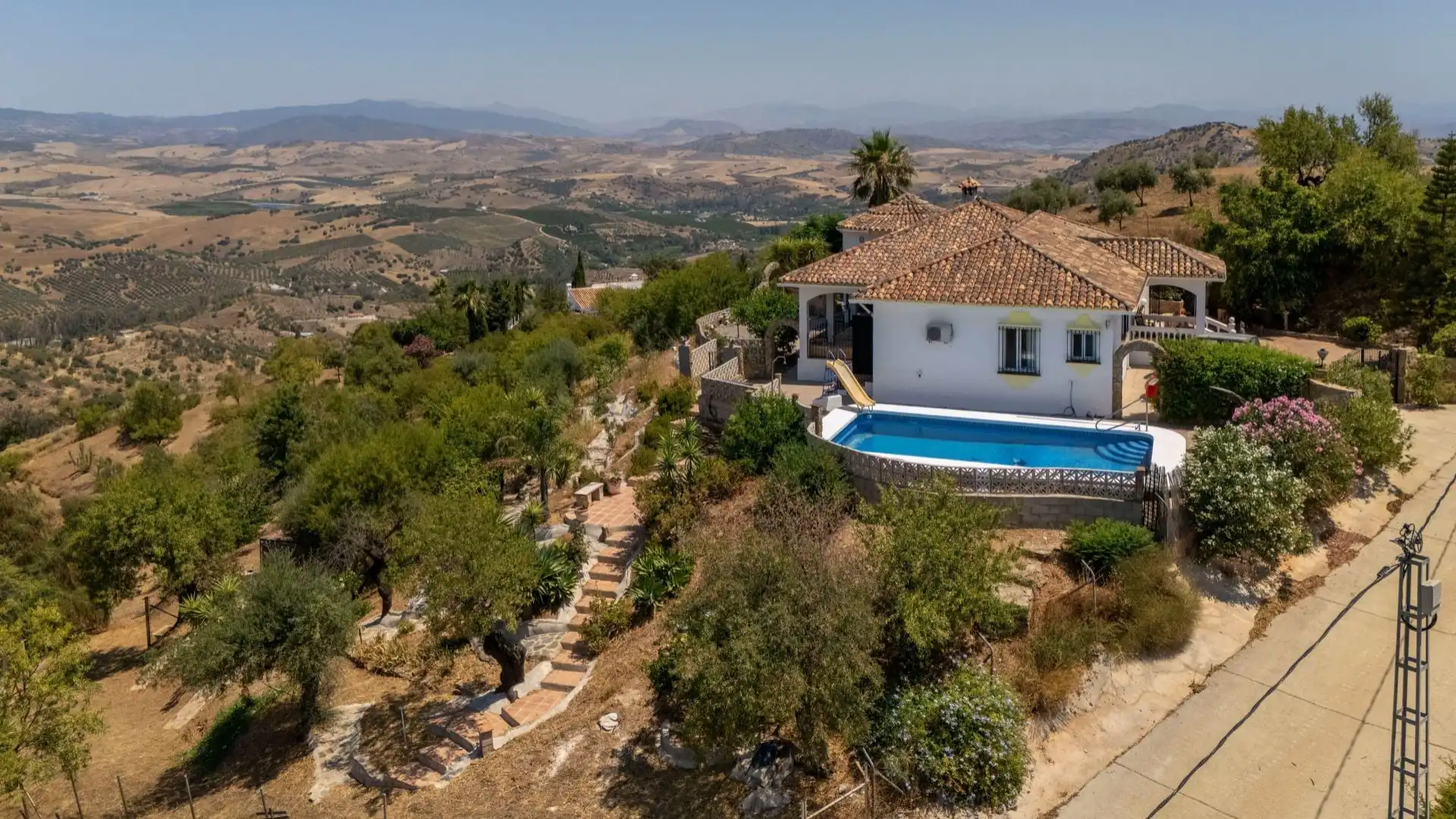 Casa rústica amb piscina en venda a Guaro, imagen 47