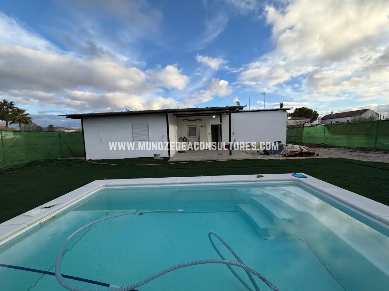 Piscina de Casa o xalet de lloguer en Lucena amb Aire condicionat, Jardí privat i Terrassa
