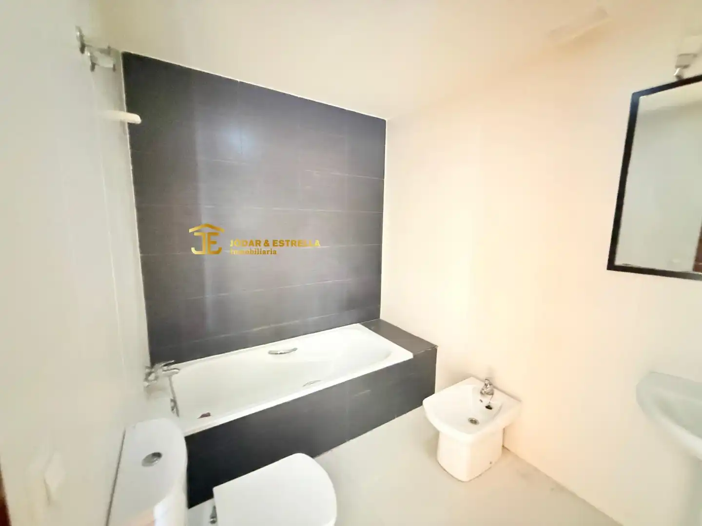 Badezimmer von Maisonette zum Verkauf in Lorca mit Klimaanlage, Heizung und Privatgarten