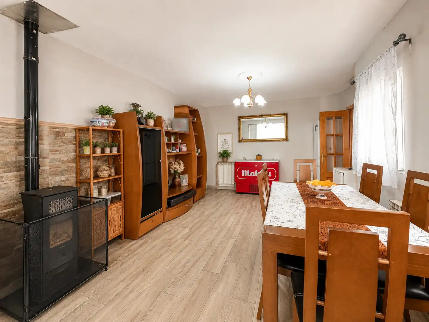 Comedor de Casa o chalet en venta en Nuevo Baztán con Aire acondicionado, Calefacción y Jardín privado