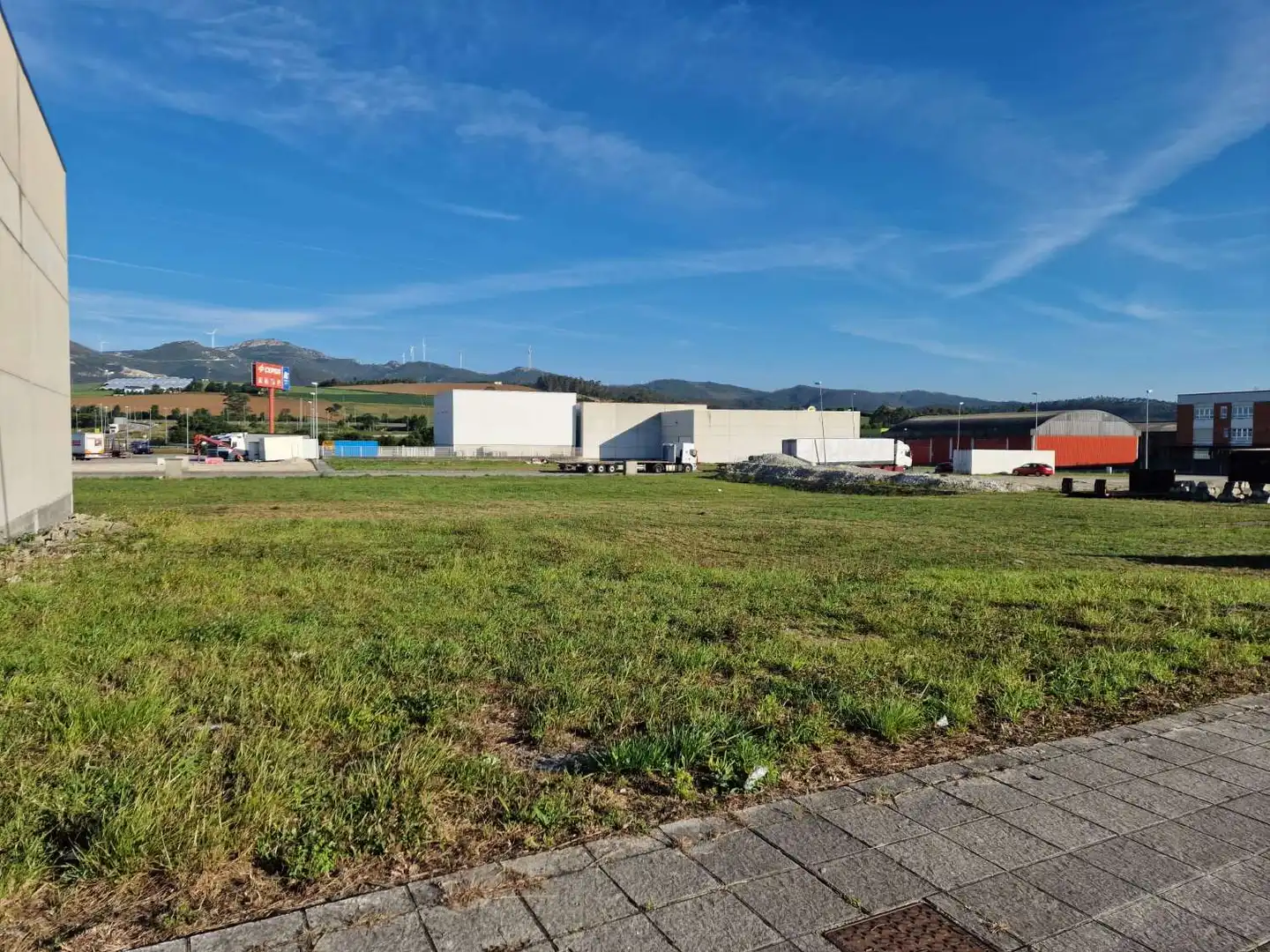 Terrenys i solars en venda a Navia, imagen 2