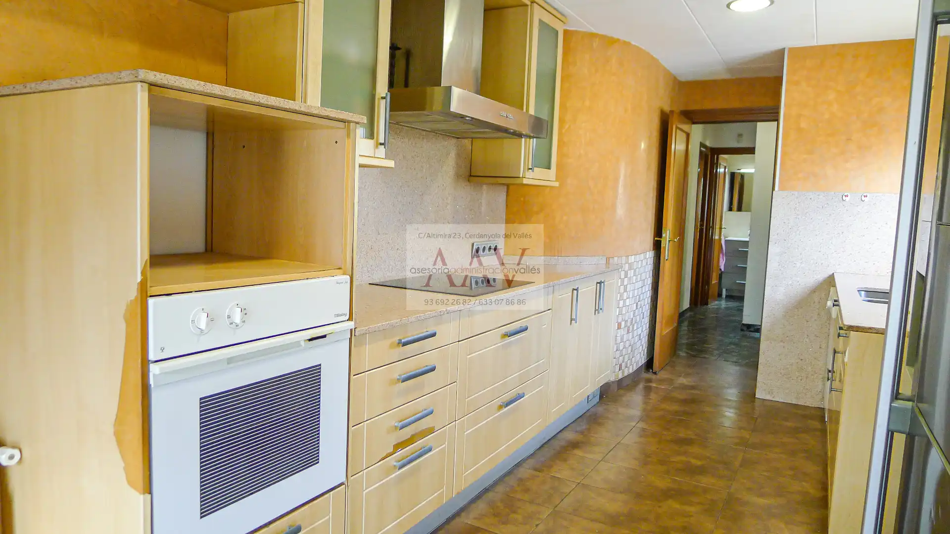 Cocina de Casa o chalet en venta en Cerdanyola del Vallès con Calefacción, Jardín privado y Terraza