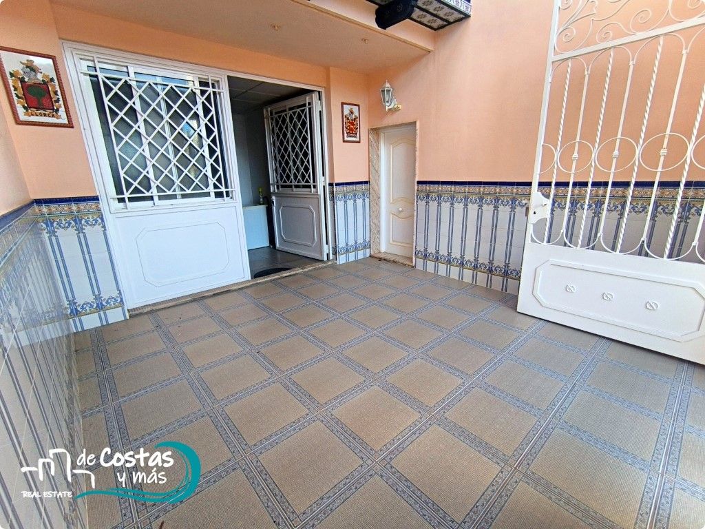 Single-family semi-detached to rent in Miramar  with Air Conditioner, Furnished and Balcony