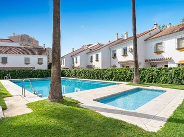 Casa a schiera con piscina in vendita a Playamar - Benyamina