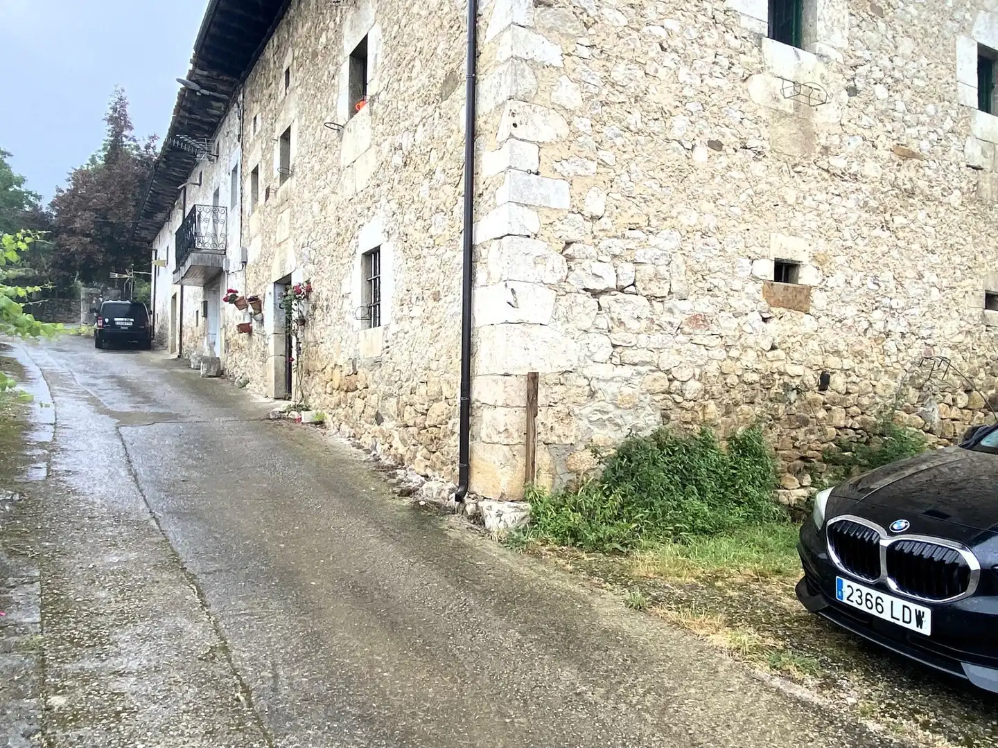 Vista exterior de Casa o xalet en venda en Valle de Mena amb Jardí privat