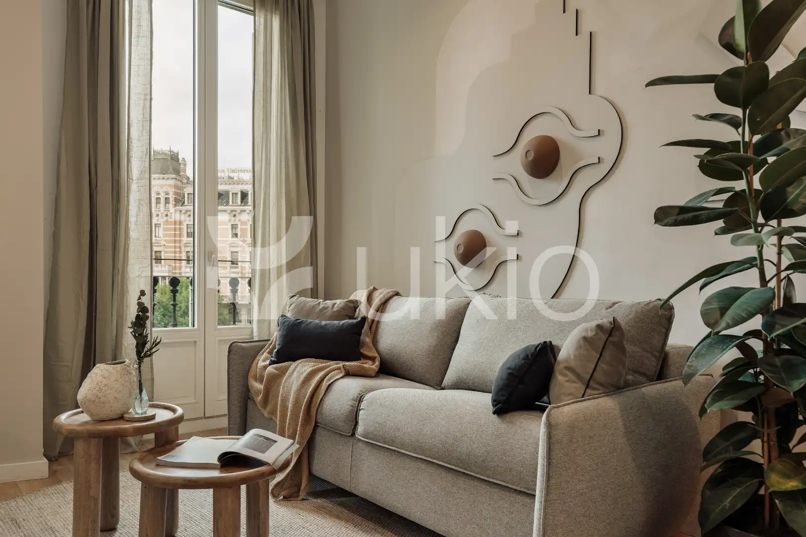 Apartment with terrace to rent in Gran Via de les Corts Catalanes, imagen 9
