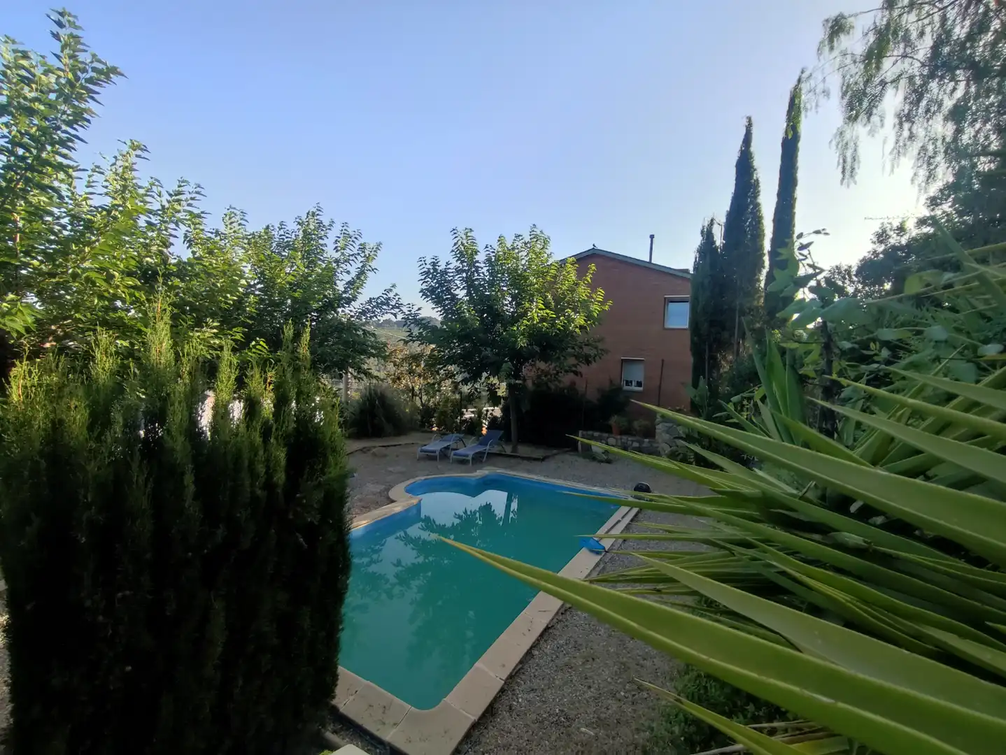 Piscina de Casa o xalet en venda en Pallejà amb Aire condicionat, Calefacció i Jardí privat