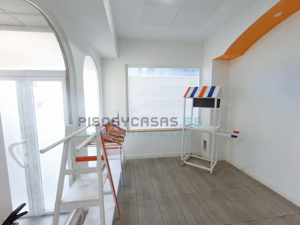 Local comercial en traspàs a Calle Alfonso I El Batallador 27, imagen 8