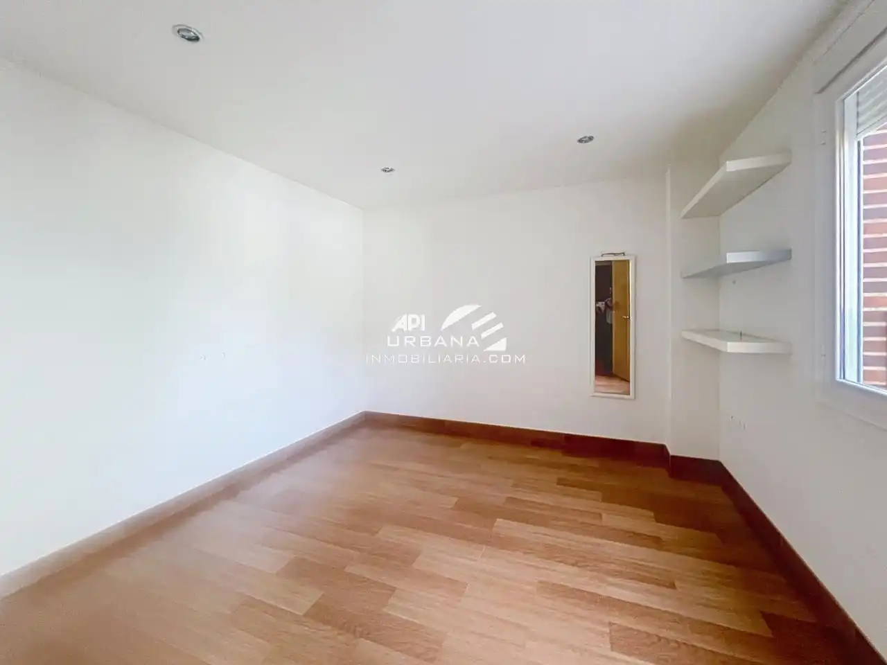 Houses for sale in Lucena  with Air Conditioner, Terrace and Swimming Pool