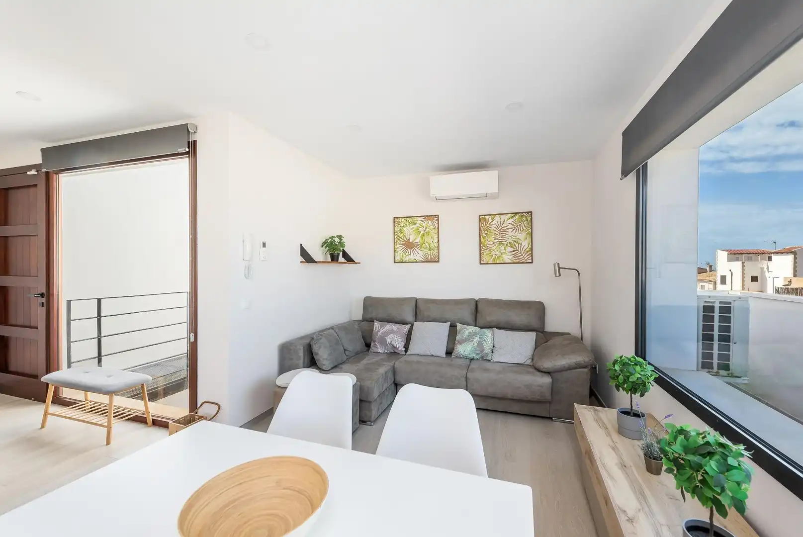 Sala d'estar de Casa o xalet en venda en Santa Margalida amb Aire condicionat, Jardí privat i Piscina