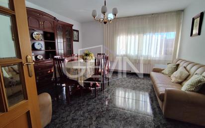 Living room of Flat for sale in Santa Perpètua de Mogoda  with Heating