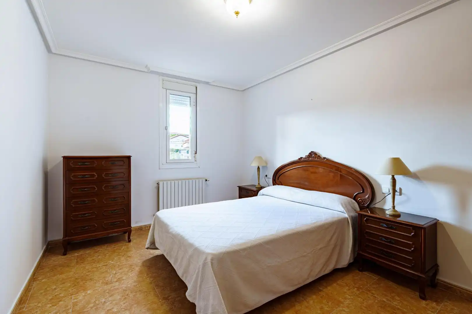 Habitación de Casa o chalet en venta en Ourense Capital  con Calefacción, Jardín privado y Balcón
