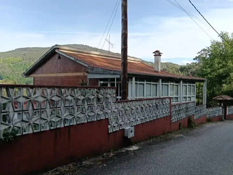 Chalet con jardín en venta en Barro Fontebalan 12, imagen 2