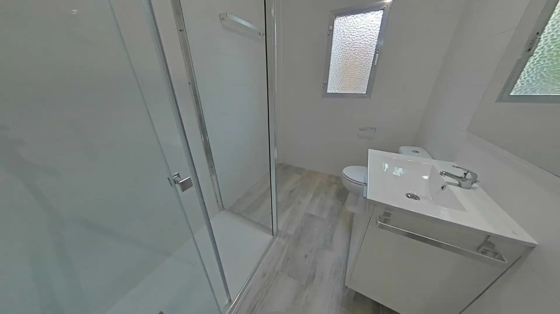 Bany de Pis en venda en Madrid amb Calefacció