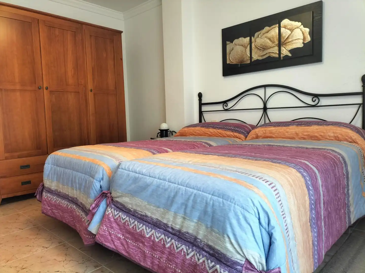 Dormitori de Casa adosada en venda en Navarrés amb Aire condicionat i Terrassa