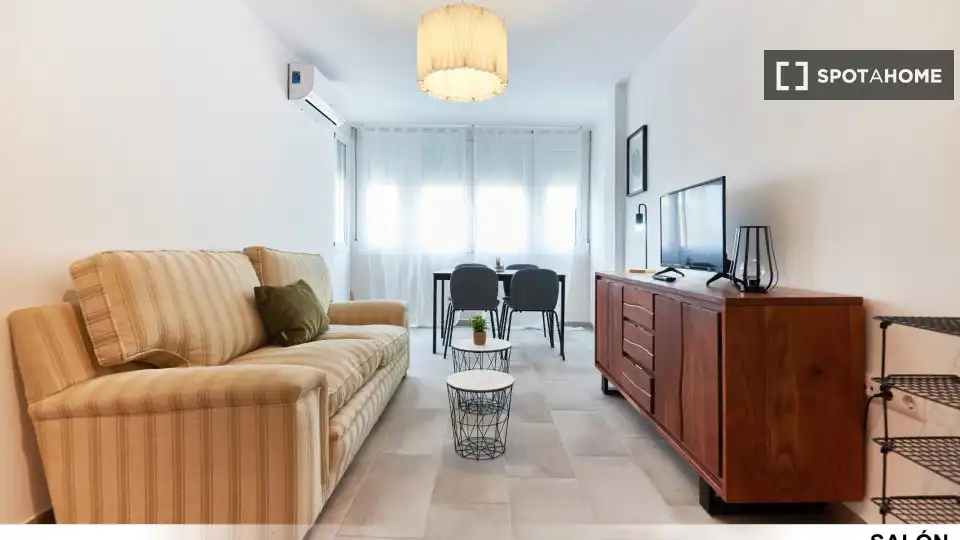 Room in Barrio León