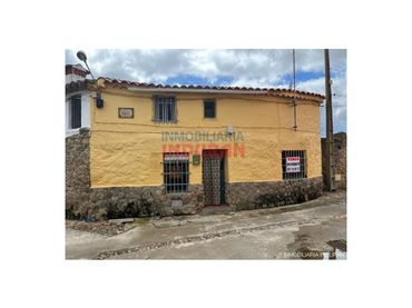 Casa en venda a Valdehúncar