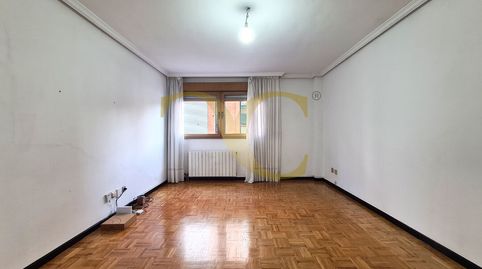 Foto 5 de Piso en venta en Calle Juan Antonio Vallejo-nájera Oviedo, Parque del Oeste, Oviedo