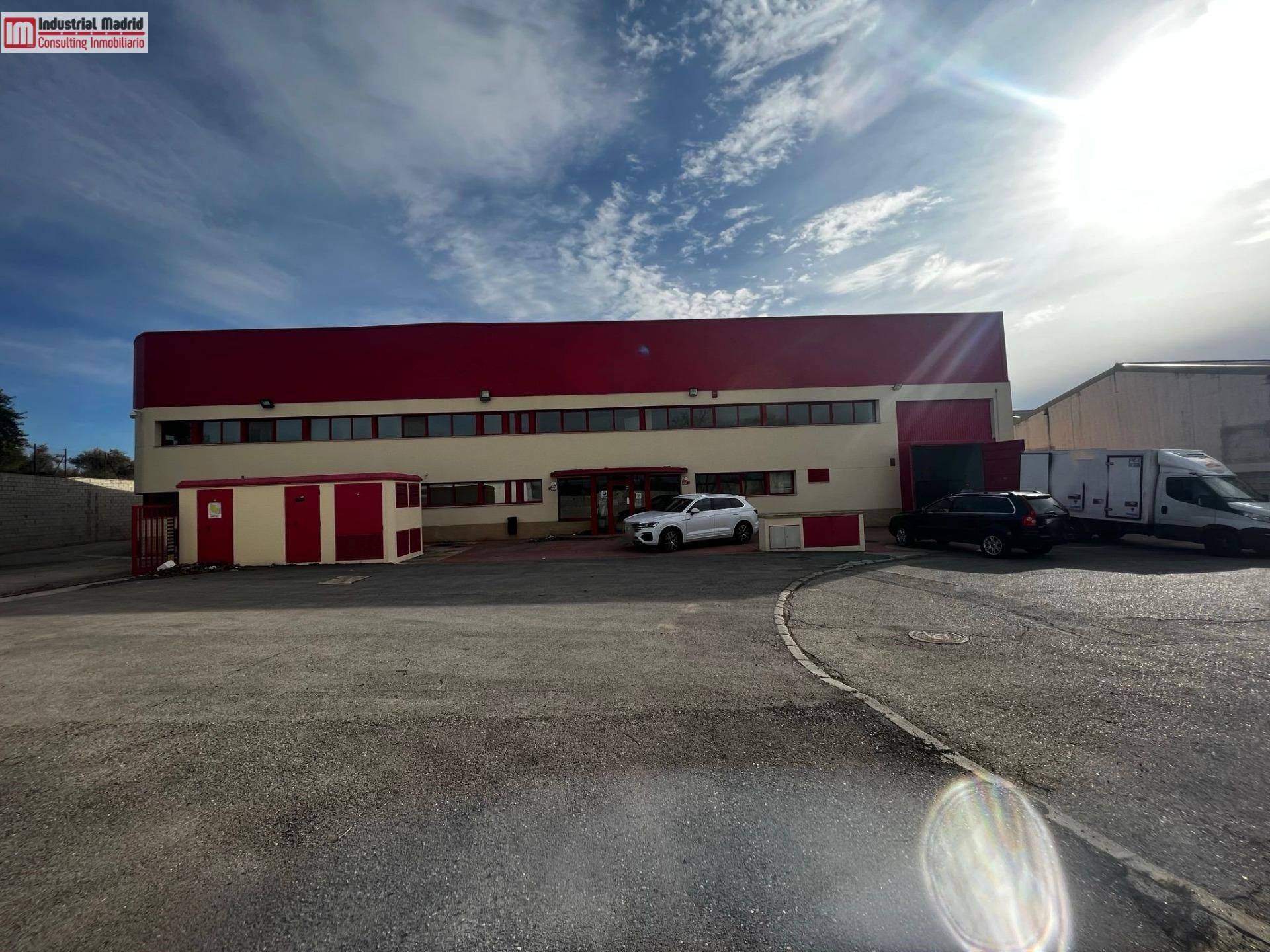 Exterior view of Industrial buildings for sale in Arganda del Rey