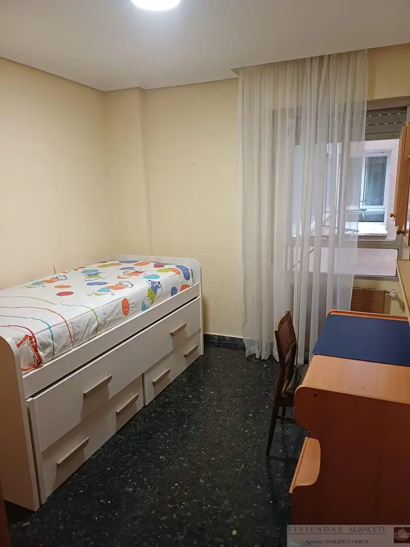 Schlafzimmer von Wohnung zur Miete in Centro