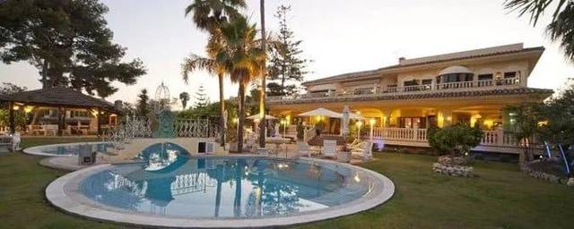 Casa-chalet en Venta en La Dama de Noche - La Alzambra