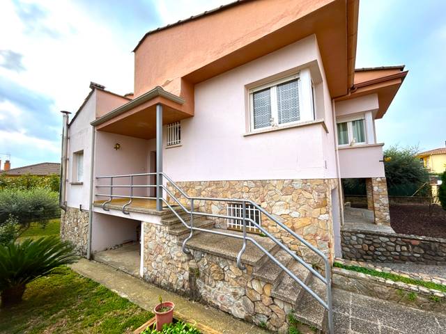 Casa-chalet en Venta en Sant Julià del Llor i Bonmatí