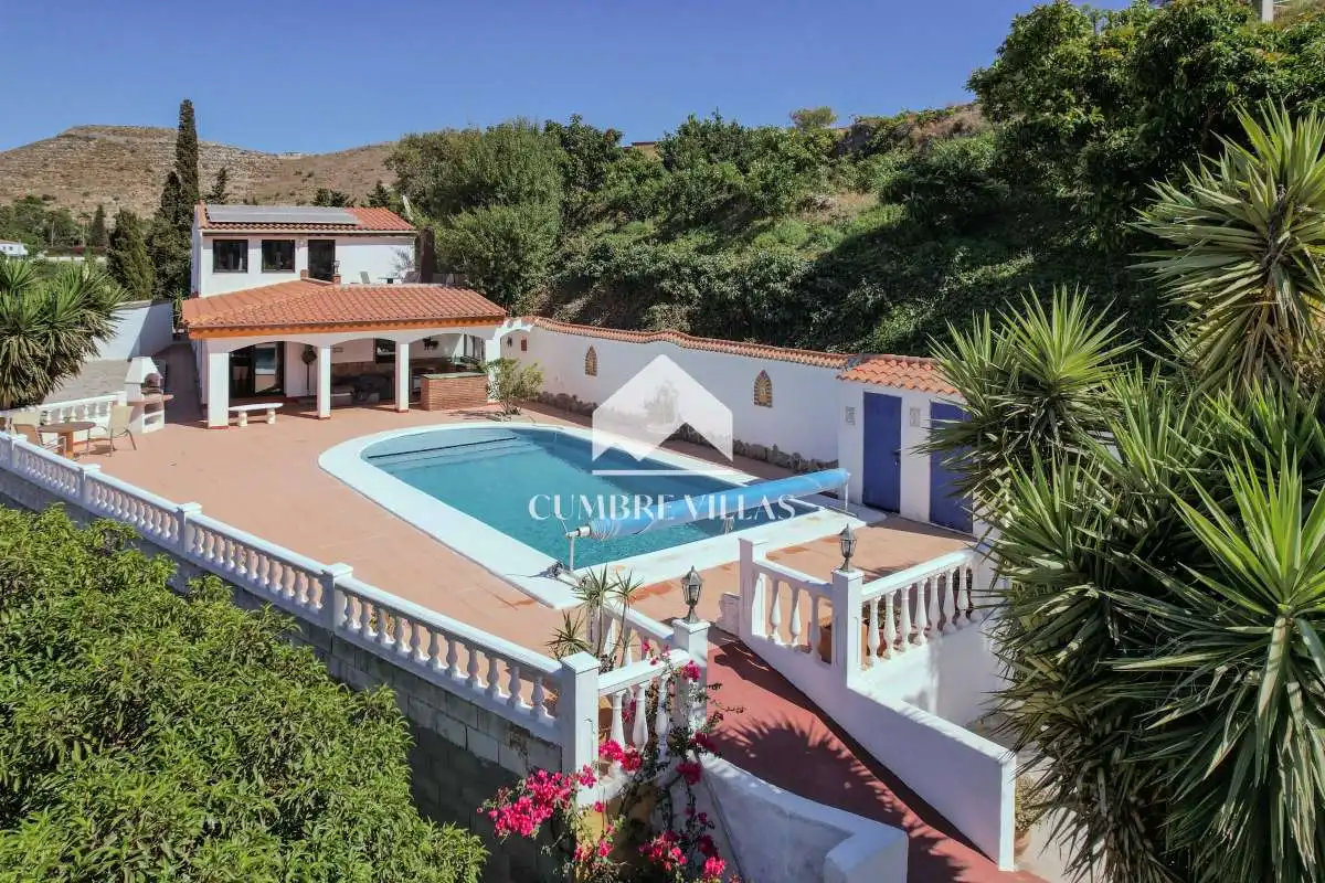 Außenansicht von Country house zum Verkauf in Torrenueva Costa mit Privatgarten, Terrasse und Abstellraum