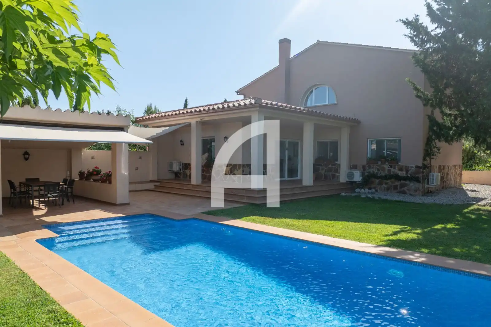 Swimming pool of Houses for sale in Pontós  with Air Conditioner, Heating and Private garden