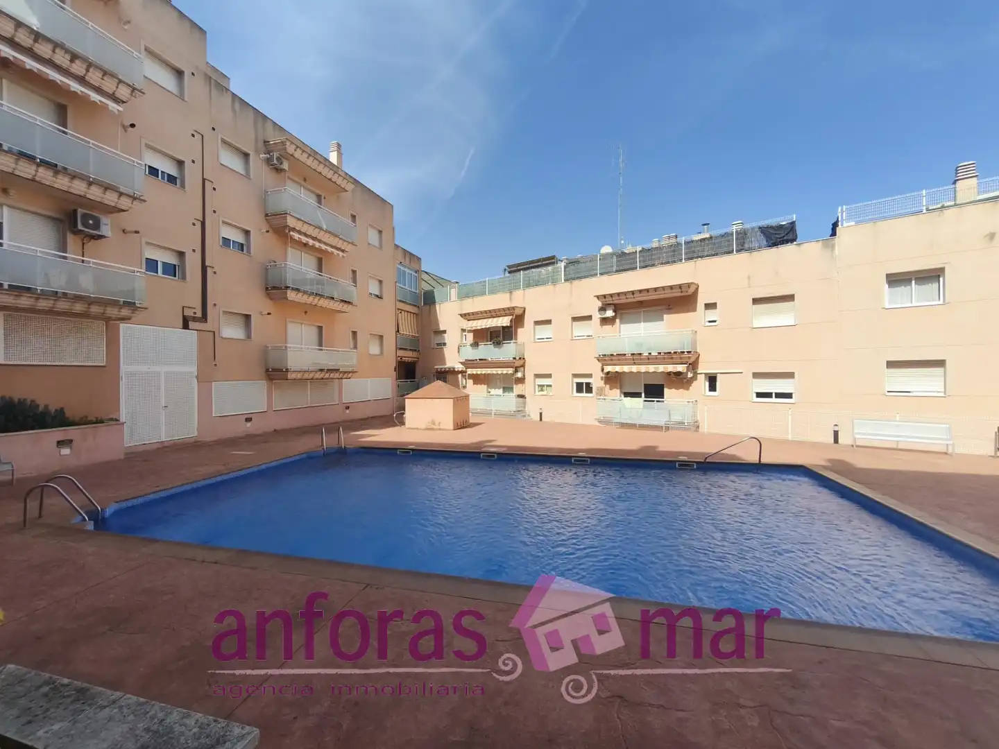 Apartament en venda en Creixell amb Calefacció, Terrassa i Moblat