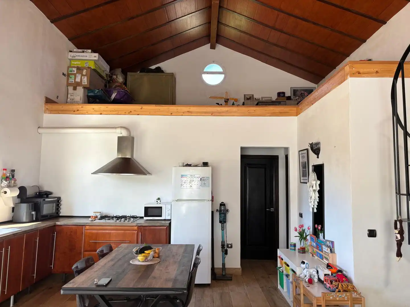 Cuina de Finca rústica en venda en Estepona amb Jardí privat