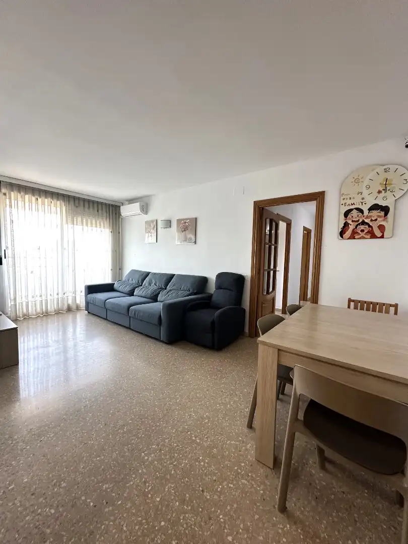 Living room of Flat for sale in Badalona  with Air Conditioner, Heating and Parquet flooring