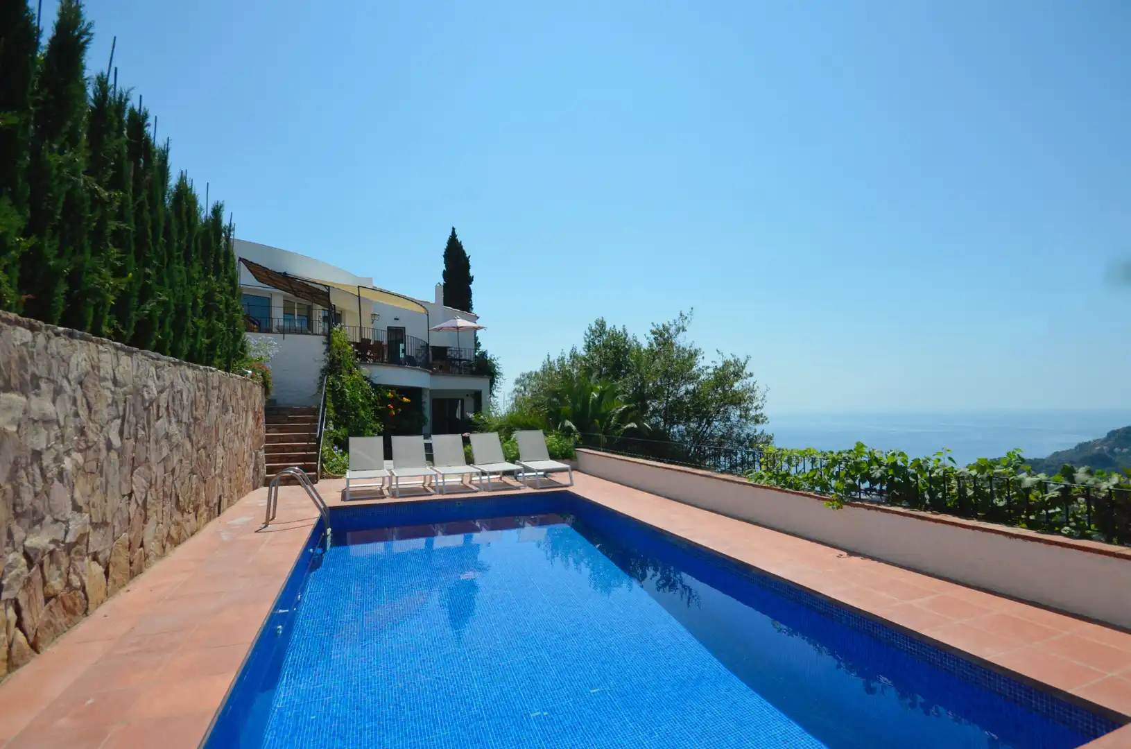 Detached house with pool for sale in Carrer Petunies, imagen 2