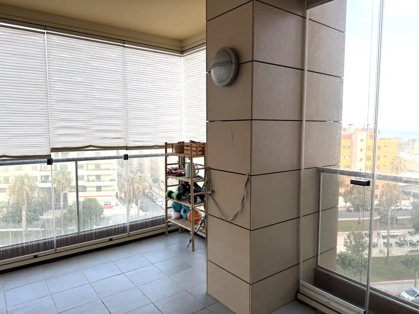 Terraza de Piso de alquiler en Almería con Aire acondicionado, Calefacción y Terraza