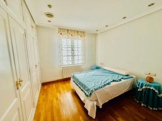 Foto 3 de Casa adosada de lloguer a San Mamés - La Palomera, León