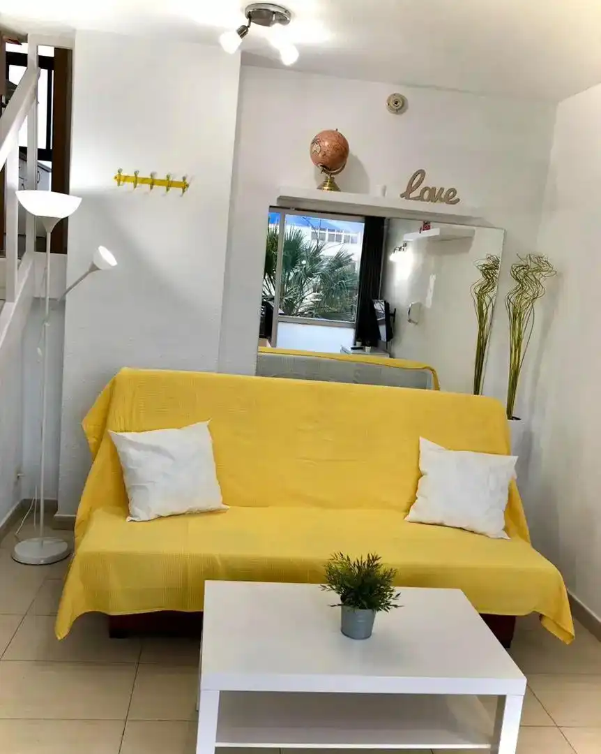Wohnzimmer von Wohnungen zum Verkauf in Benalmádena mit Schwimmbad und Balkon