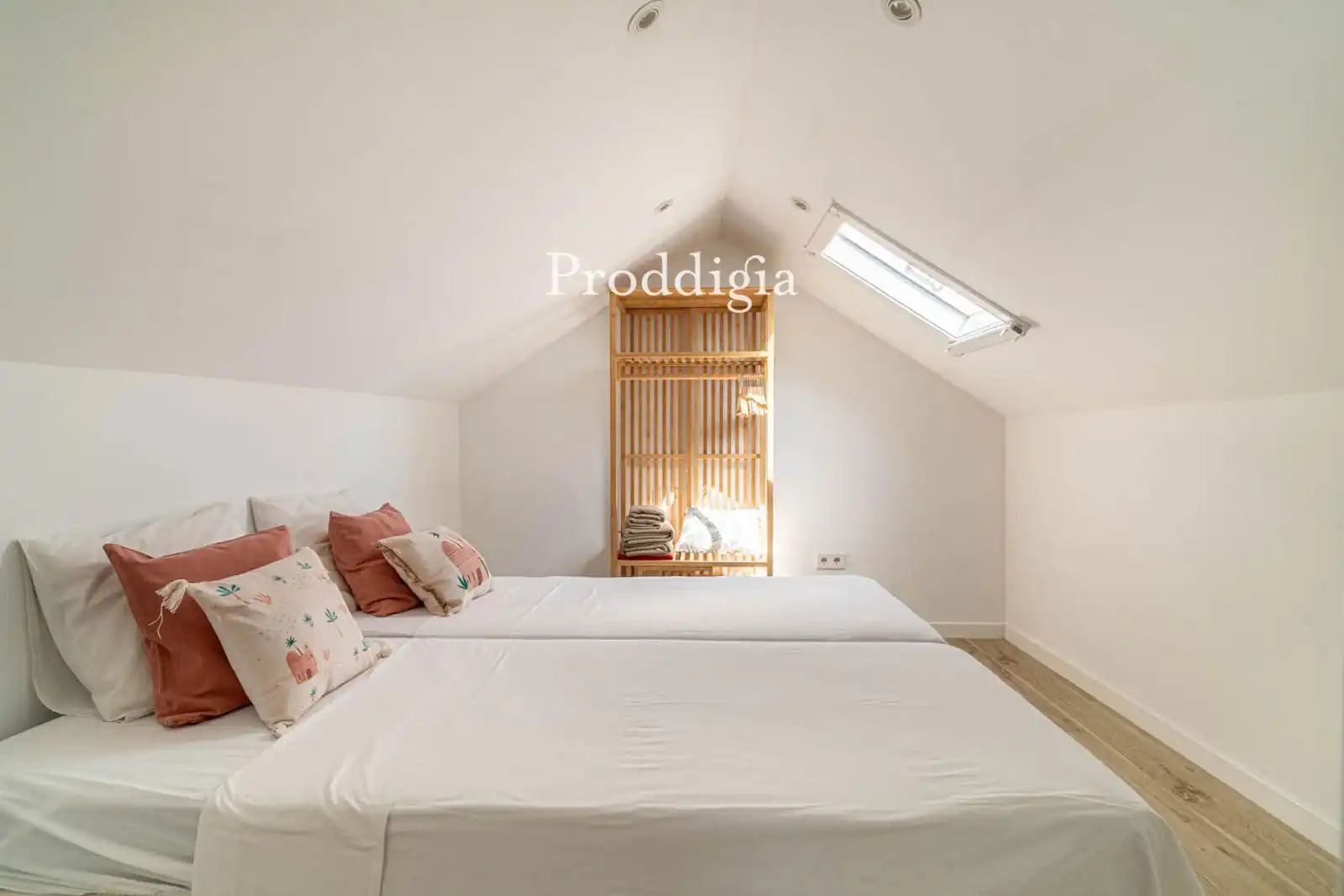 Bedroom of Houses for rent in Sant Cugat del Vallès  with Air Conditioner, Storage room and Swimming Pool