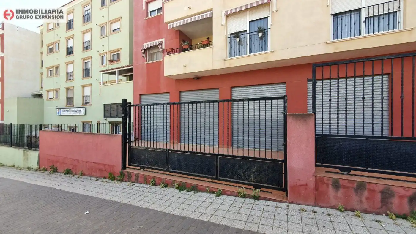 Vista exterior de Local en venta en Aspe