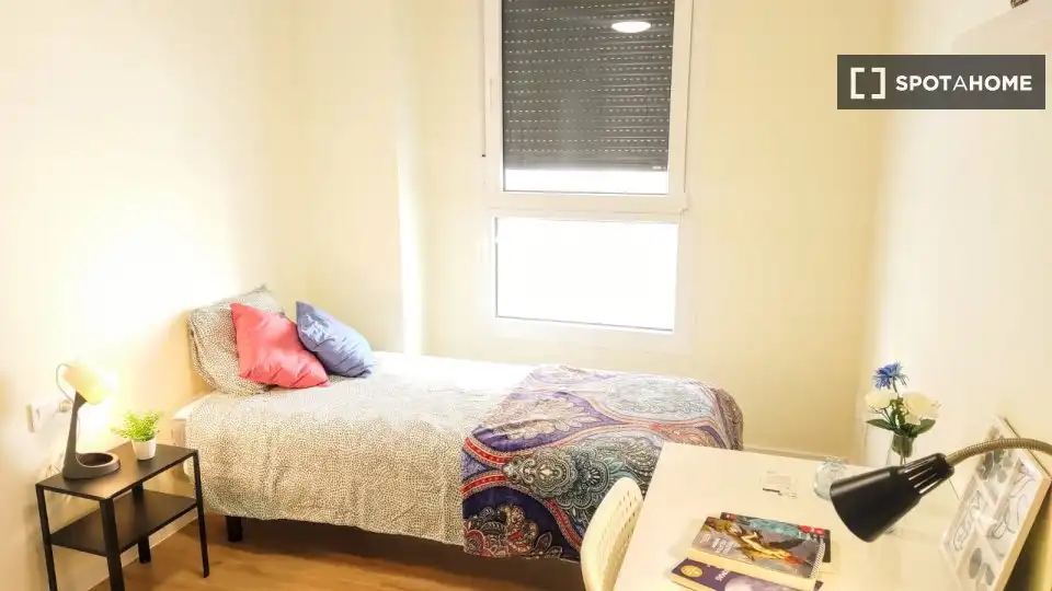 Bedroom of Flat for rent in Alfara del Patriarca  with Air Conditioner, Heating and Furnished