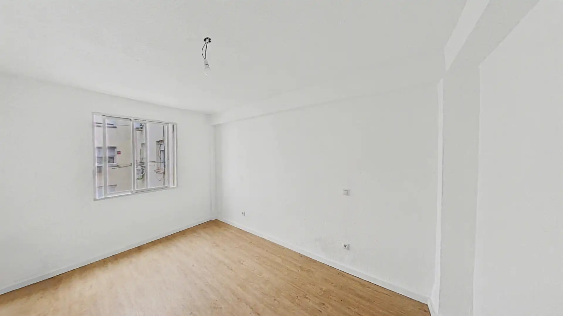 Bedroom of Flat for rent in Madrid  with Oven and Pets allowed