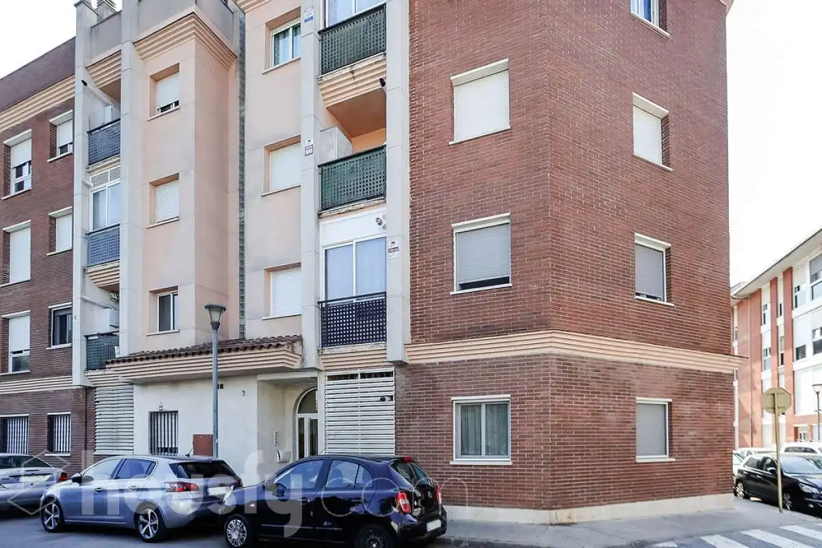 Außenansicht von Wohnung zum Verkauf in Tordera mit Klimaanlage, Heizung und Terrasse