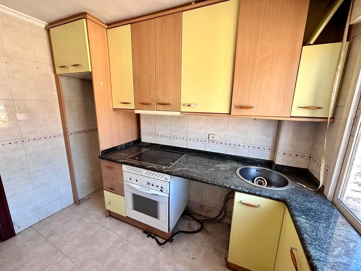 Kitchen of Flat for sale in Gijón   with Heating and Parquet flooring