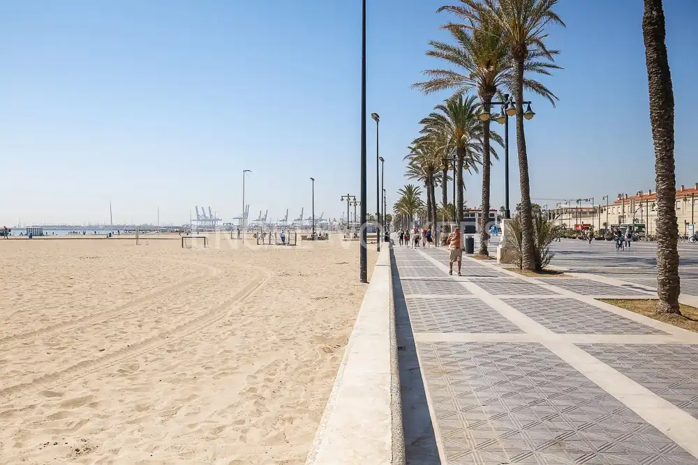 Vista exterior de Piso en venta en Valencia con Calefacción y Balcón
