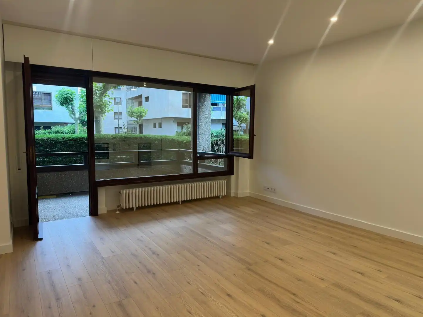 Living room of Flat for rent in Getxo   with Heating and Balcony