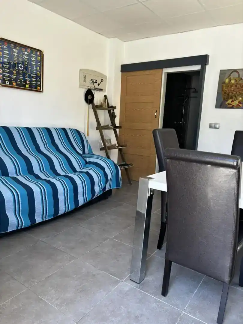 Sala d'estar de Finca rústica en venda en Martos amb Jardí privat, Moblat i Rentadora