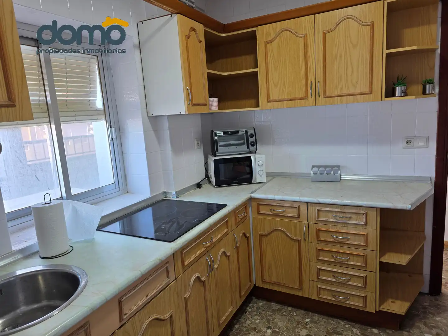 Küche von Wohnung zum Verkauf in Almería mit Terrasse, Möbliert und Waschmaschine