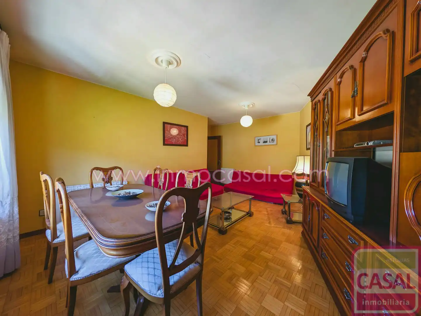 Wohnzimmer von Wohnung zum Verkauf in Aller mit Heizung, Abstellraum und Möbliert