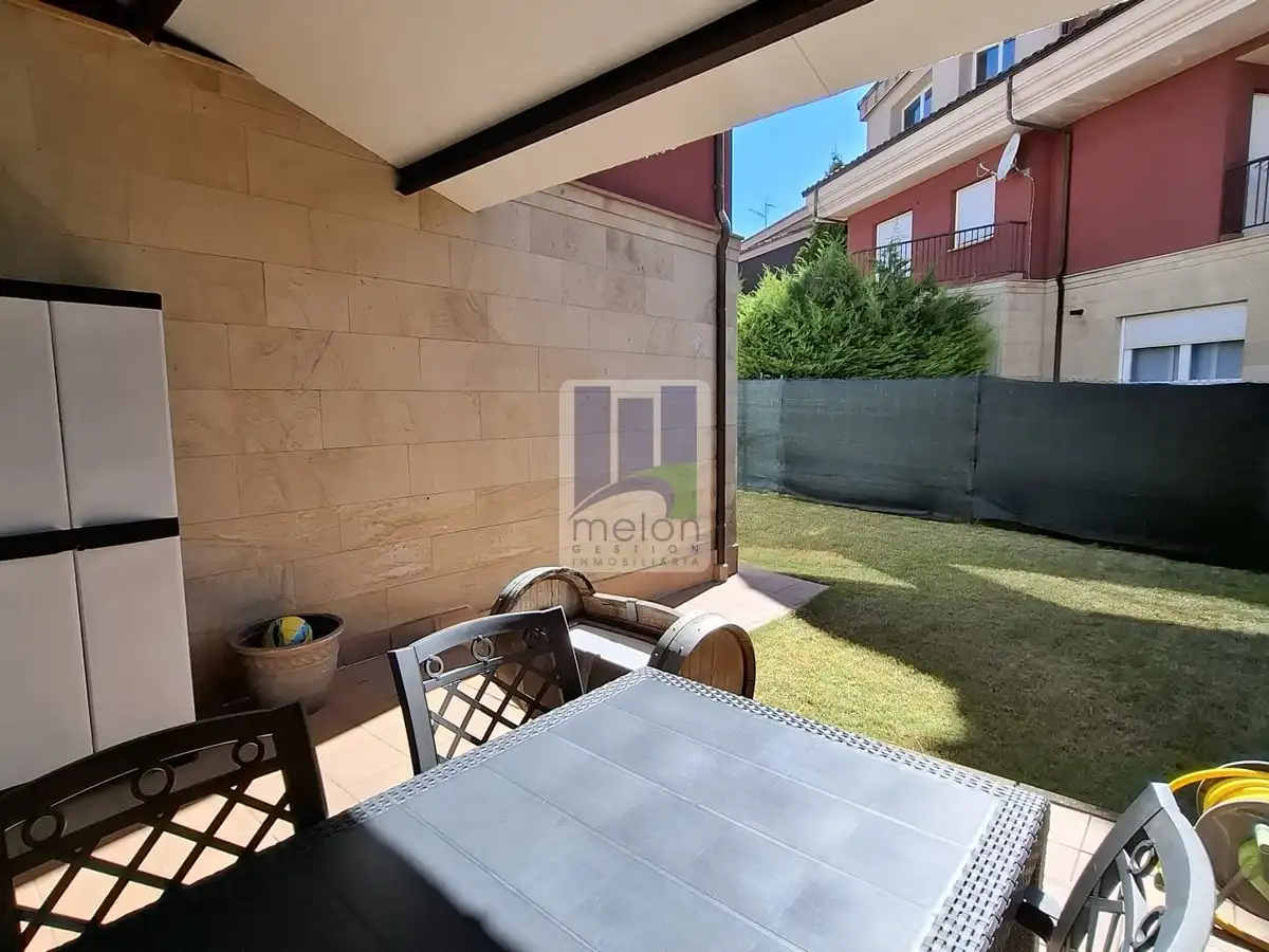 Terrassa de Casa o xalet en venda en Cardeñadijo amb Traster